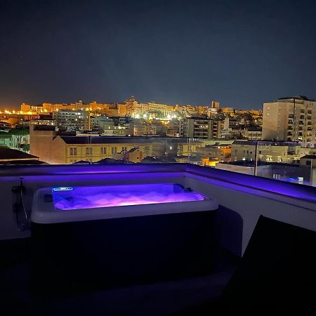 18 Dante Luxury Suites Каляри Екстериор снимка